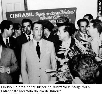 JK no ato de inaugurr o entreposto em 1959 arquivo nacional